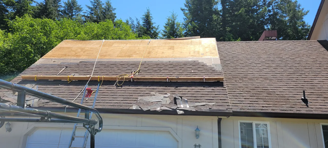 Roofing project by Davis Roofing & Exteriors — Staunton, Virginia (17)